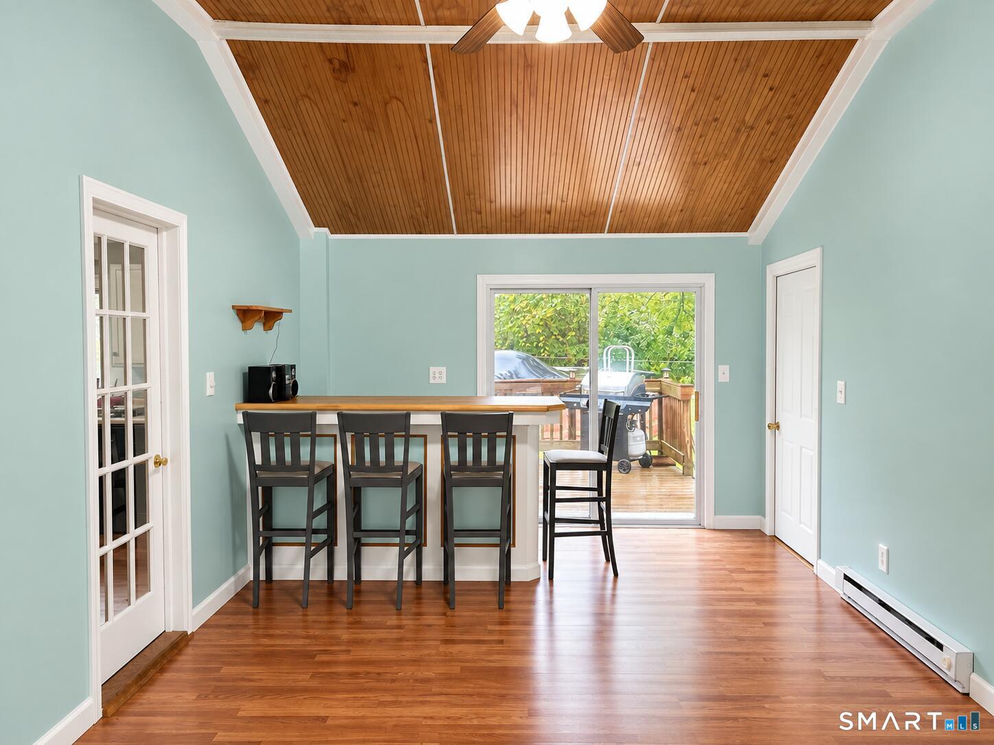 24 Avon Street Enfield CT 06082