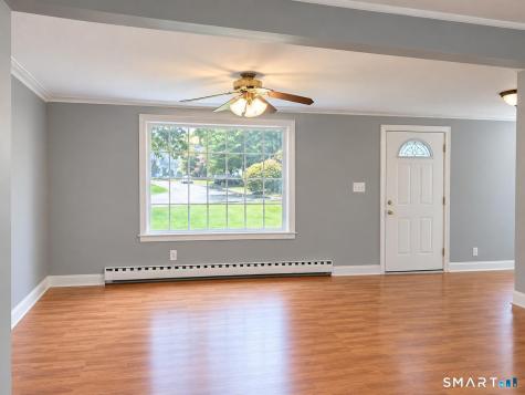 24 Avon Street Enfield CT 06082
