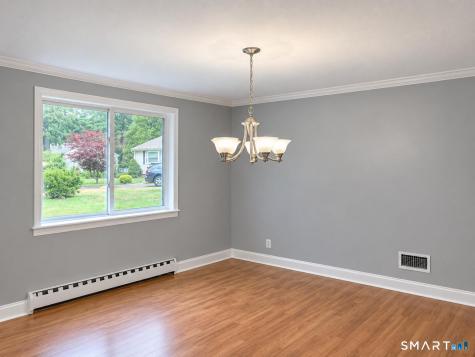 24 Avon Street Enfield CT 06082