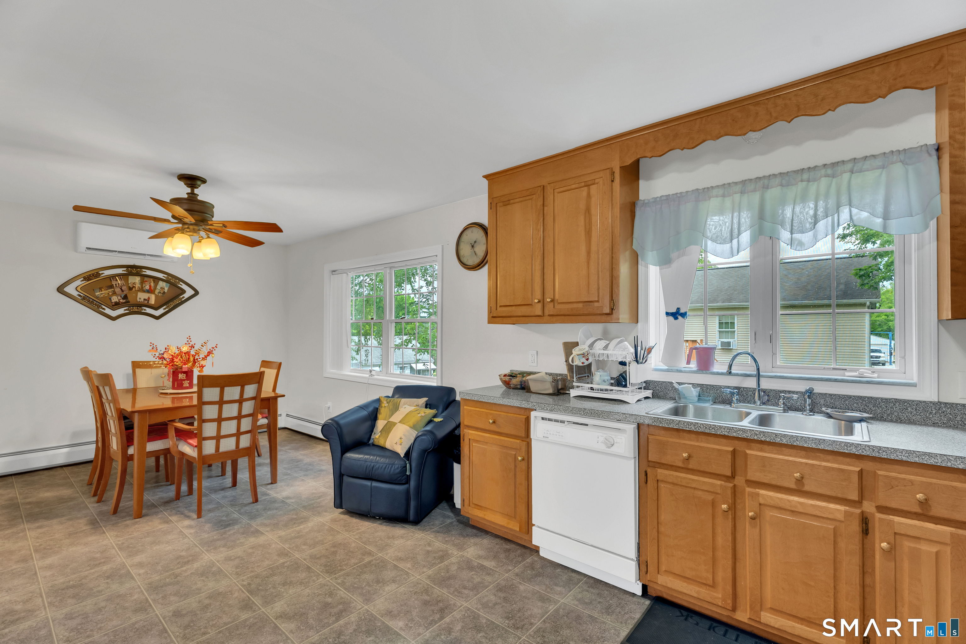 5 Thamesview Road Norwich CT 06360