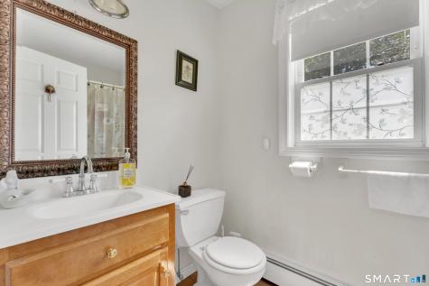 5 Thamesview Road Norwich CT 06360