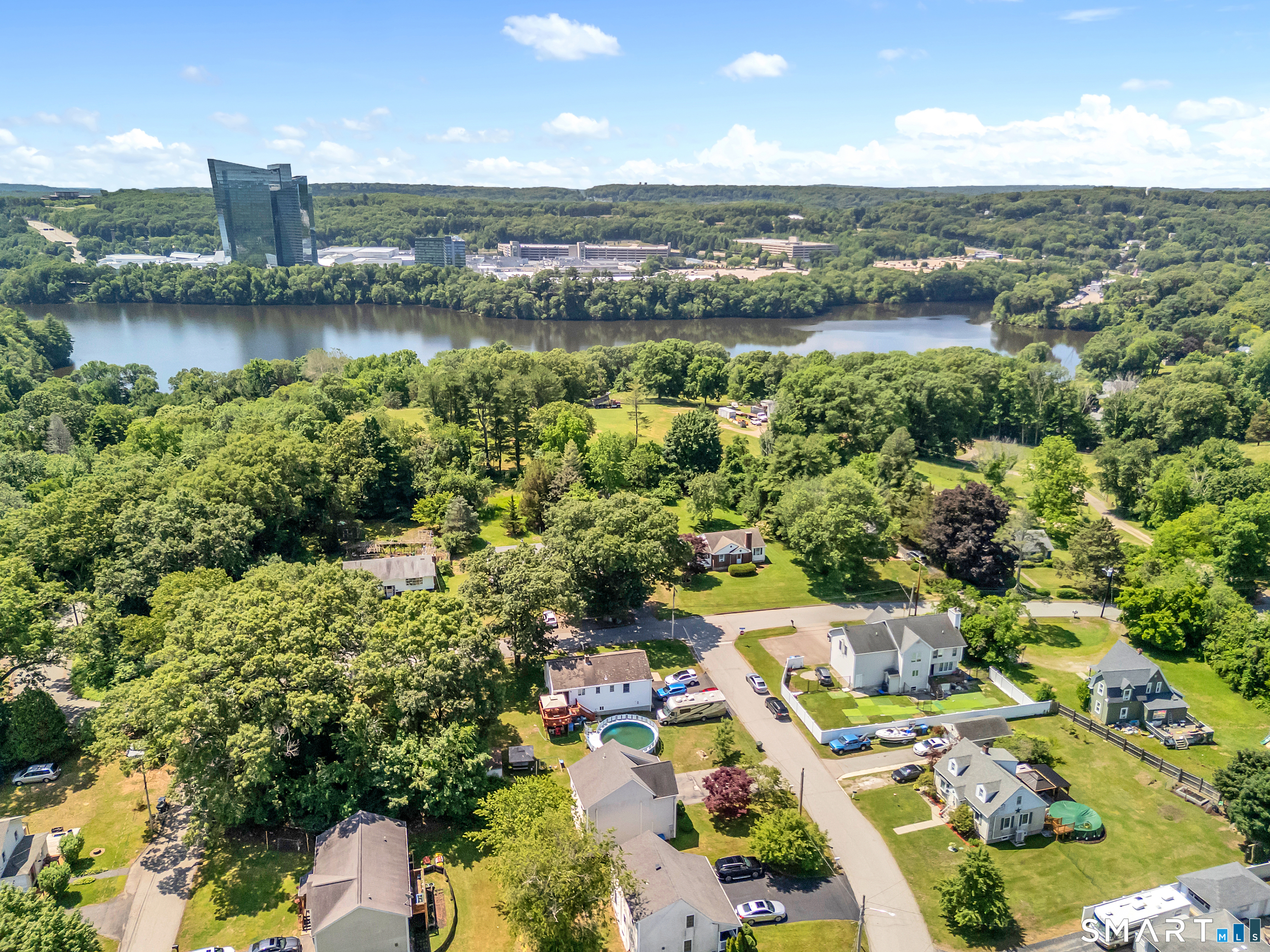 5 Thamesview Road Norwich CT 06360
