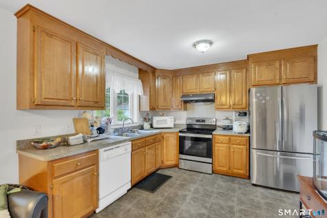 5 Thamesview Road Norwich CT 06360