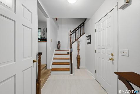 42 Linda Lane New Fairfield CT 06812