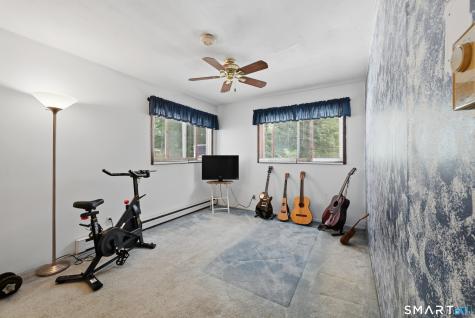 42 Linda Lane New Fairfield CT 06812