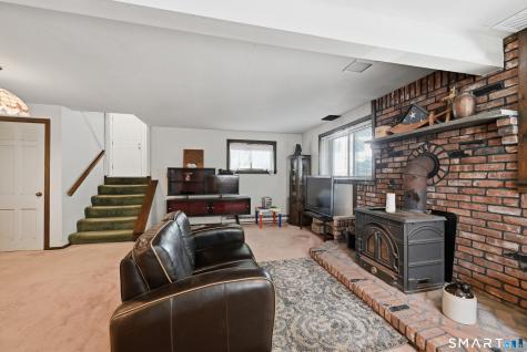 42 Linda Lane New Fairfield CT 06812