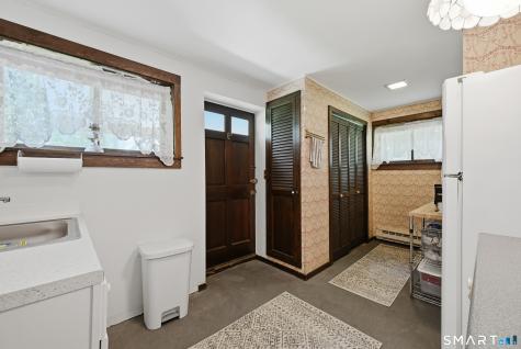 42 Linda Lane New Fairfield CT 06812