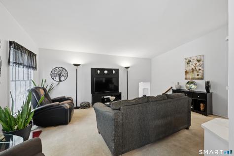 42 Linda Lane New Fairfield CT 06812