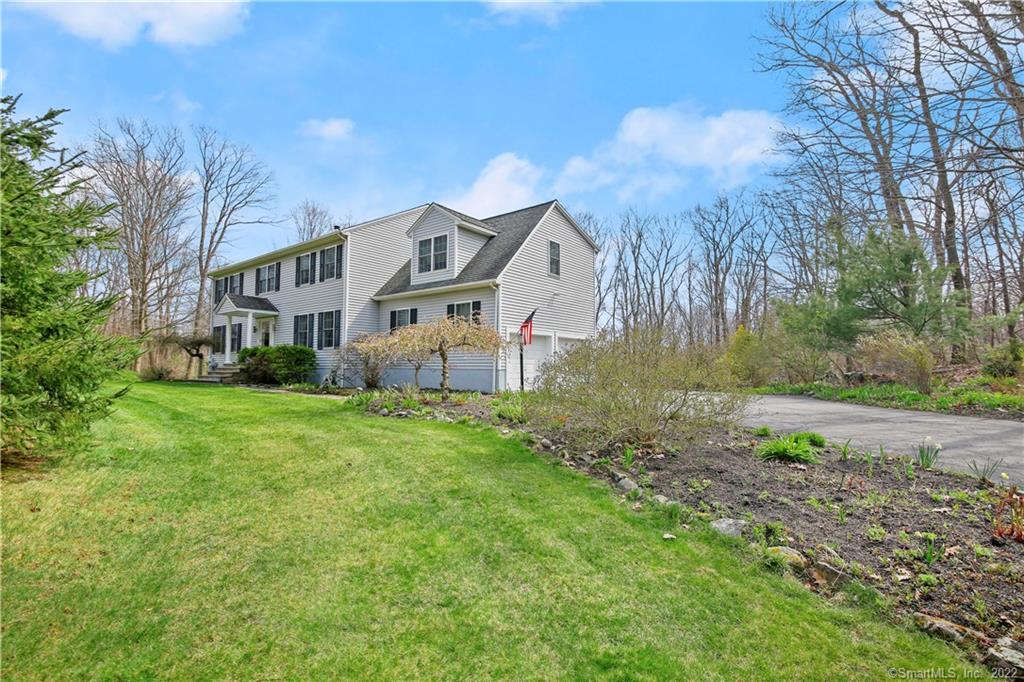 20 Pheasant Drive New Fairfield CT 06812