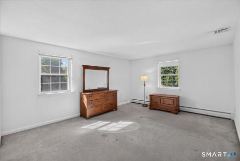 98 Broadleaf Circle Suffield CT 06093
