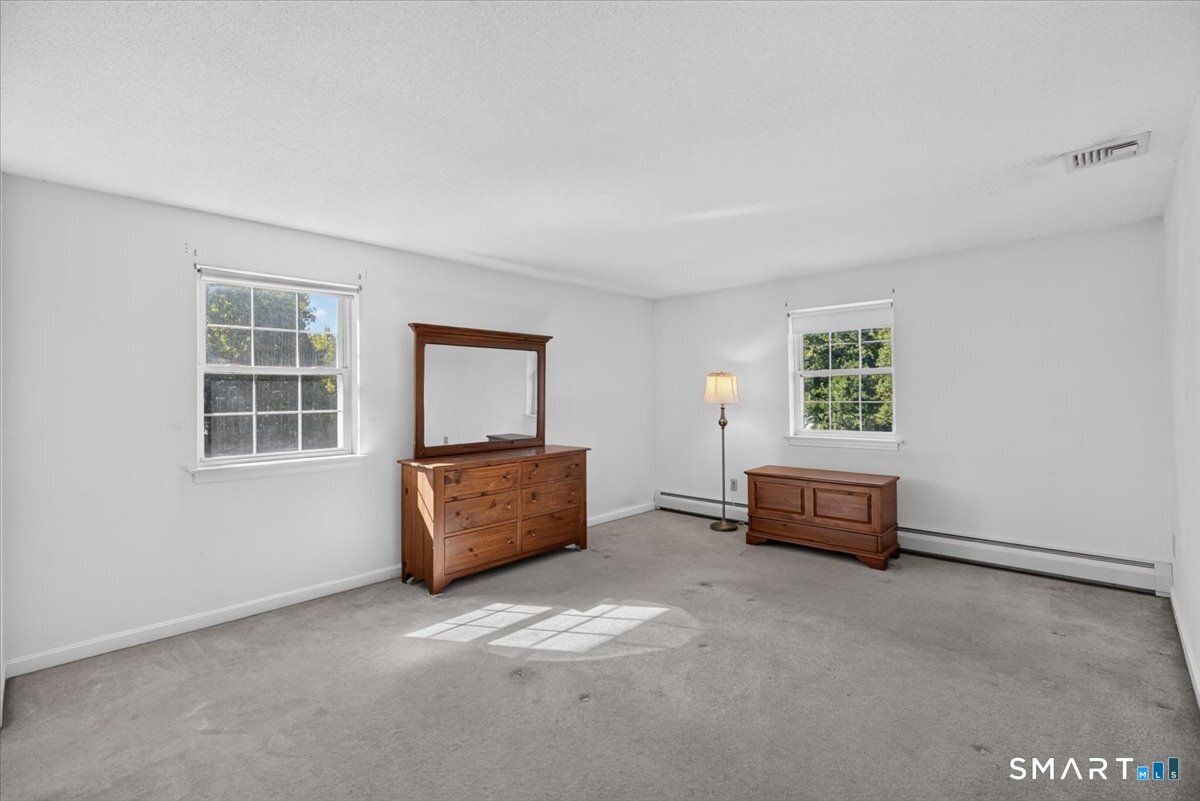 98 Broadleaf Circle Suffield CT 06093
