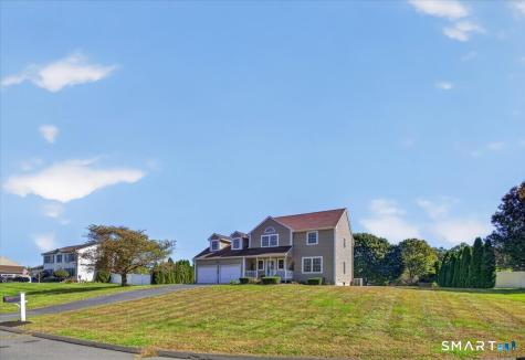 98 Broadleaf Circle Suffield CT 06093