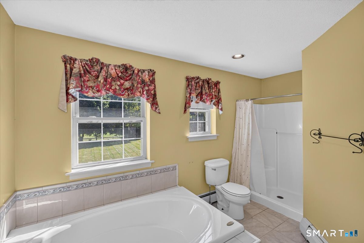 98 Broadleaf Circle Suffield CT 06093