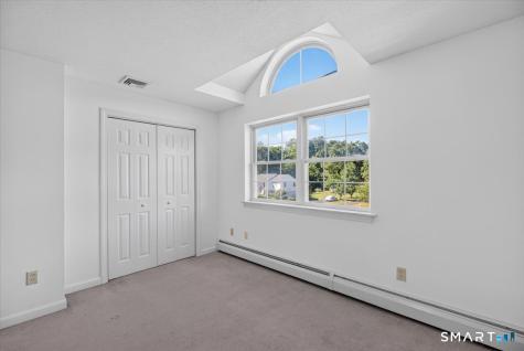 98 Broadleaf Circle Suffield CT 06093