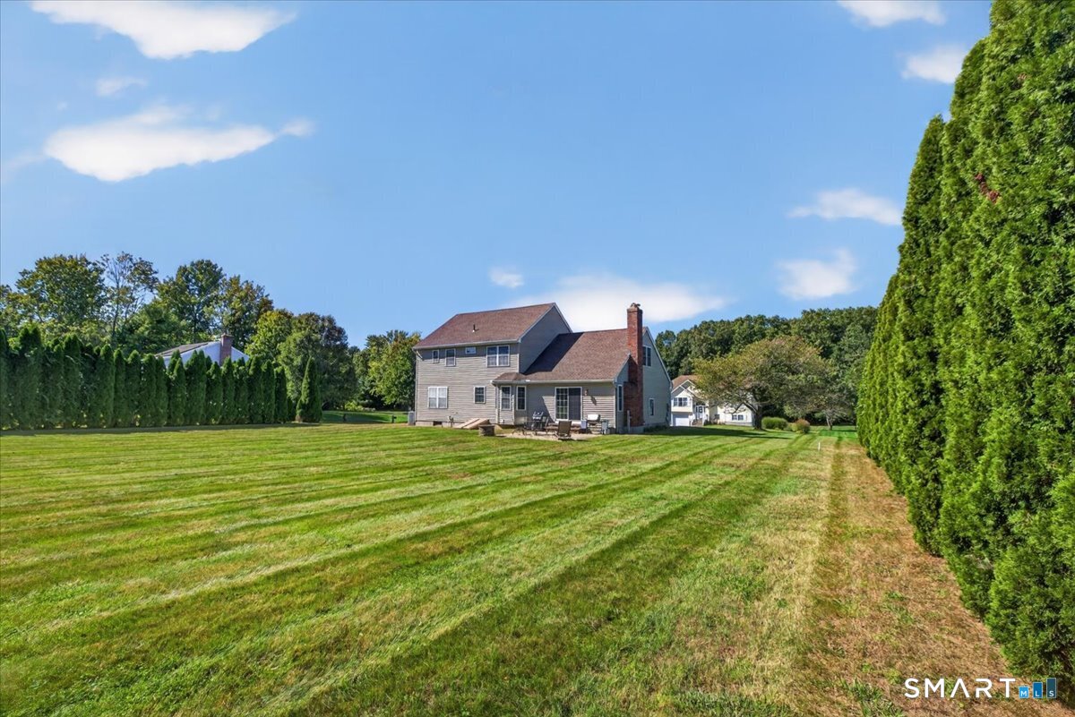 98 Broadleaf Circle Suffield CT 06093