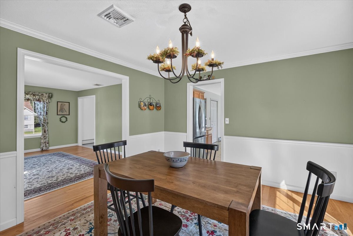 98 Broadleaf Circle Suffield CT 06093