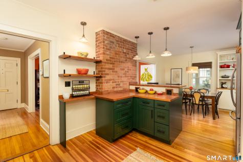 23 Westfield Road West Hartford CT 06119