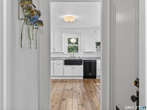 27 Harland Place Norwich CT 06360