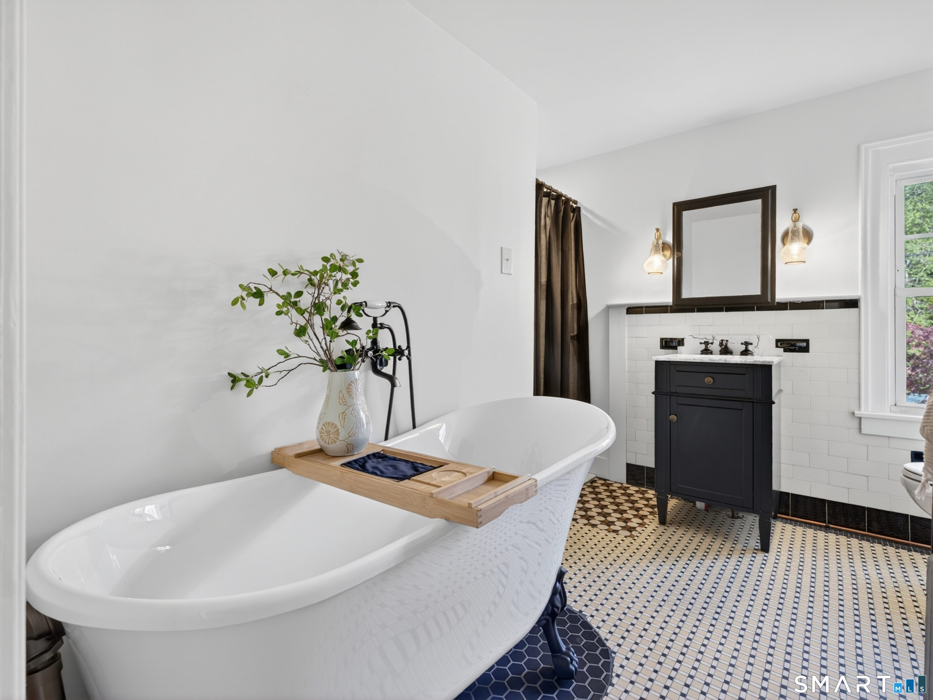 27 Harland Place Norwich CT 06360