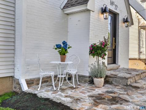 27 Harland Place Norwich CT 06360