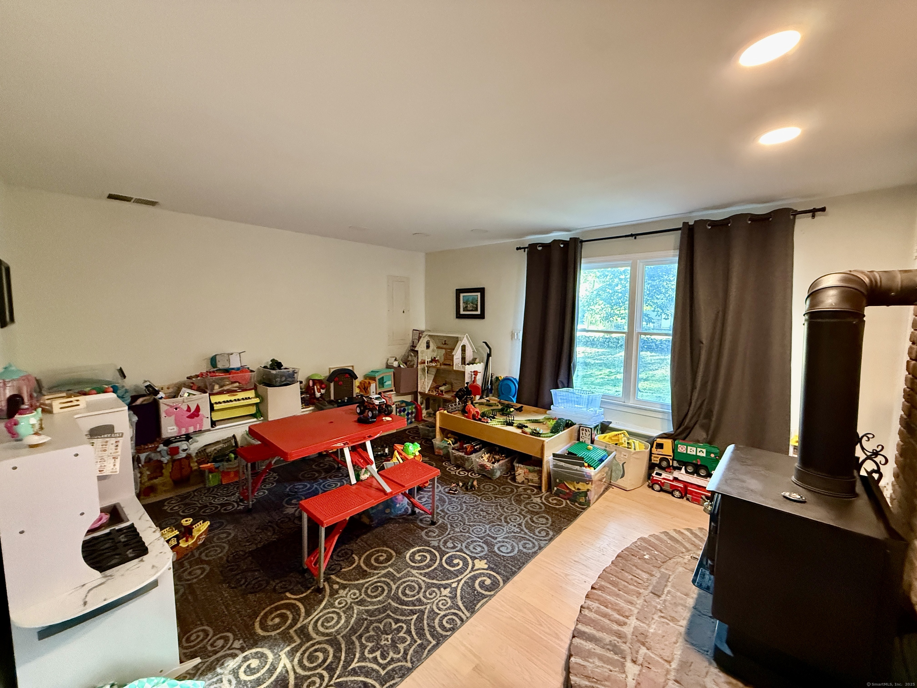 87 Standish Road Colchester CT 06415