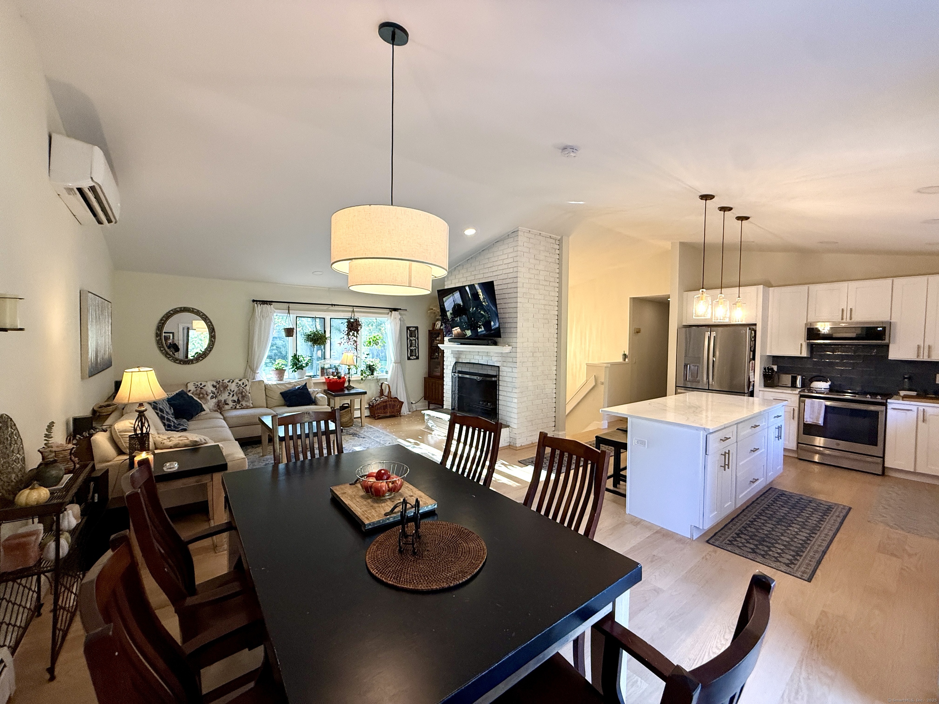 87 Standish Road Colchester CT 06415