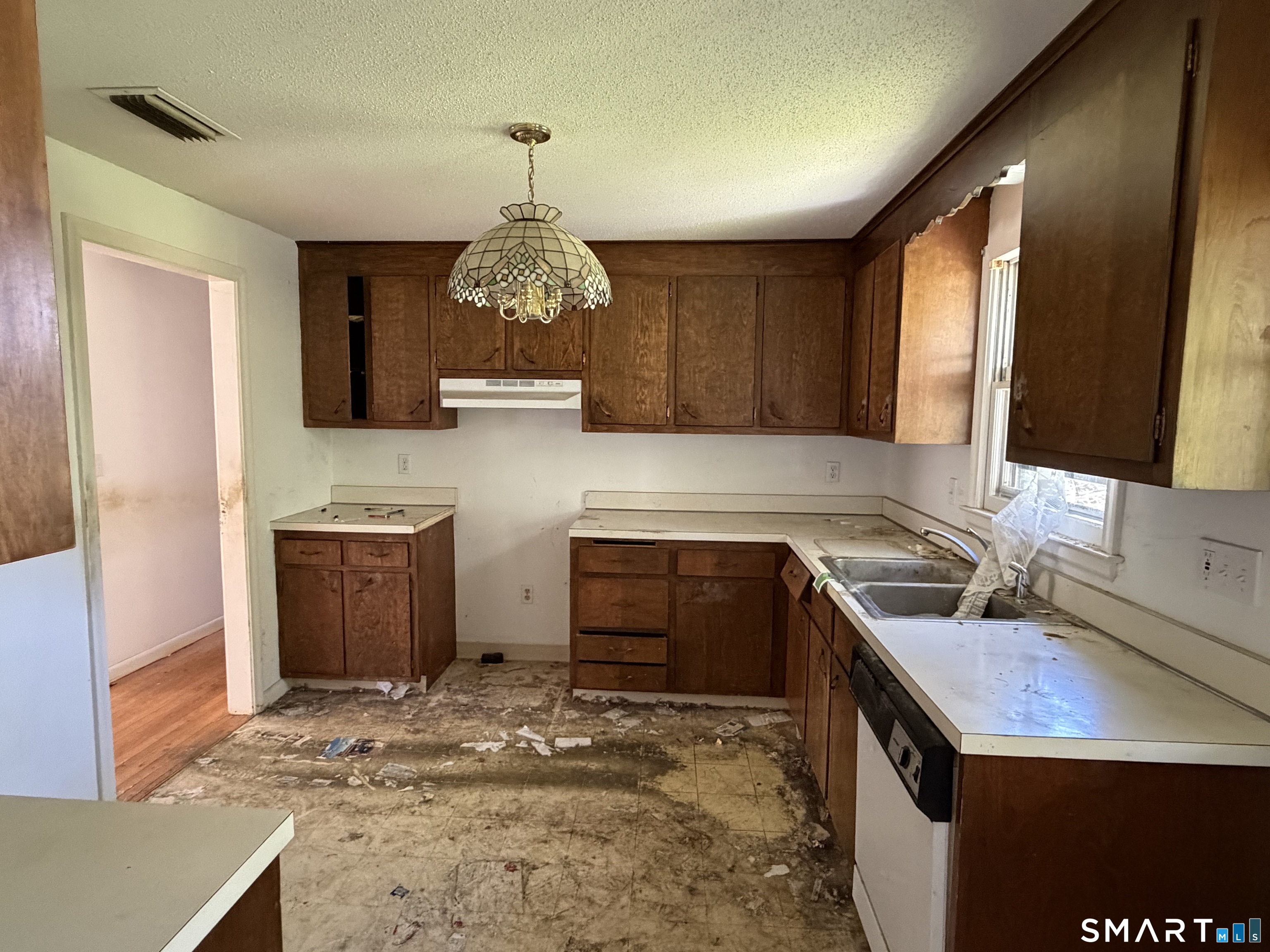 16 Ardmore Street New Britain CT 06053