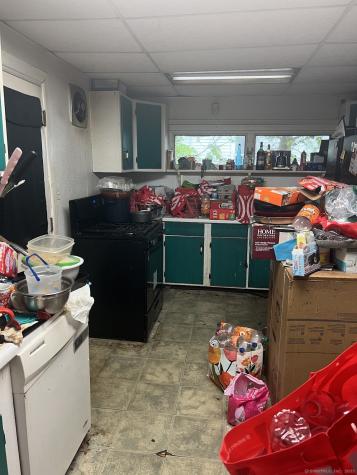 44 4TH Street Meriden CT 06451