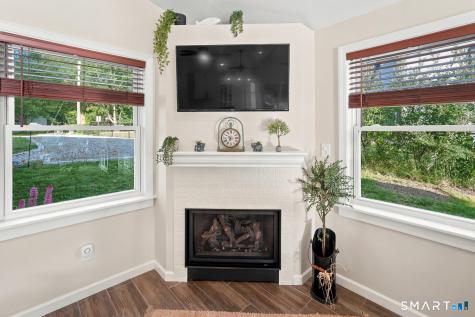 4 Loyola Rd Extension Woodstock CT 06281
