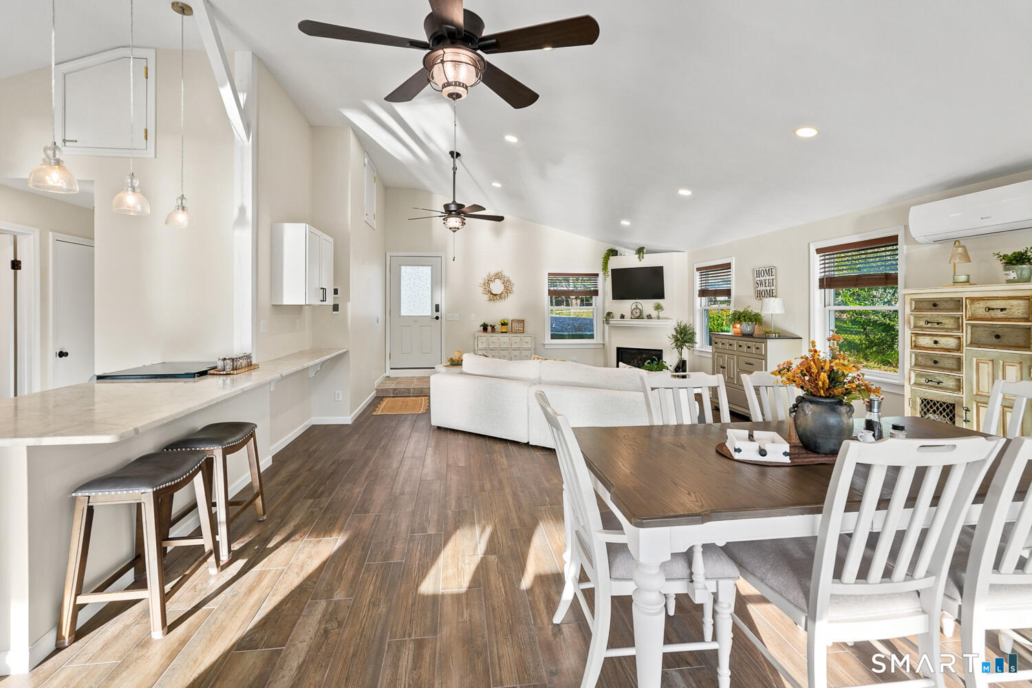 4 Loyola Rd Extension Woodstock CT 06281