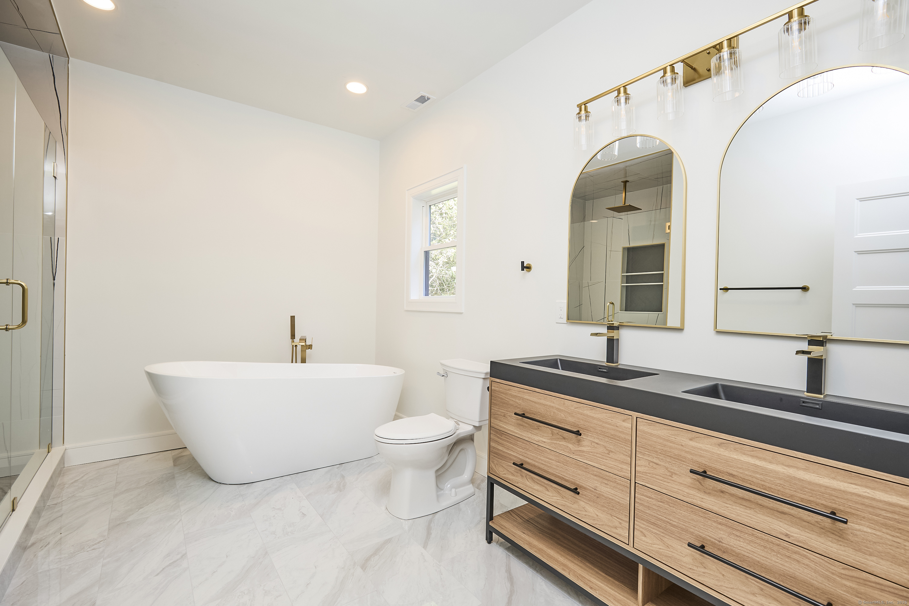 1207 Stillson Road Fairfield CT 06824