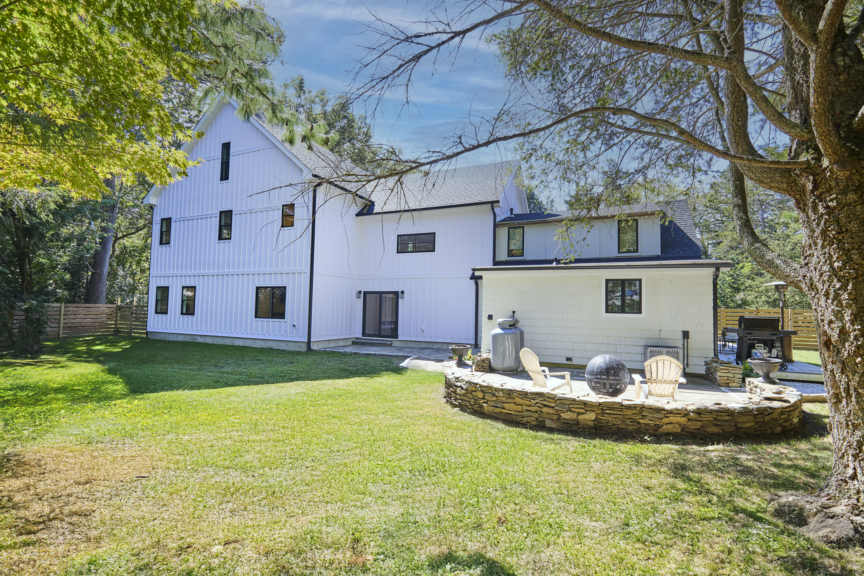 1207 Stillson Road Fairfield CT 06824