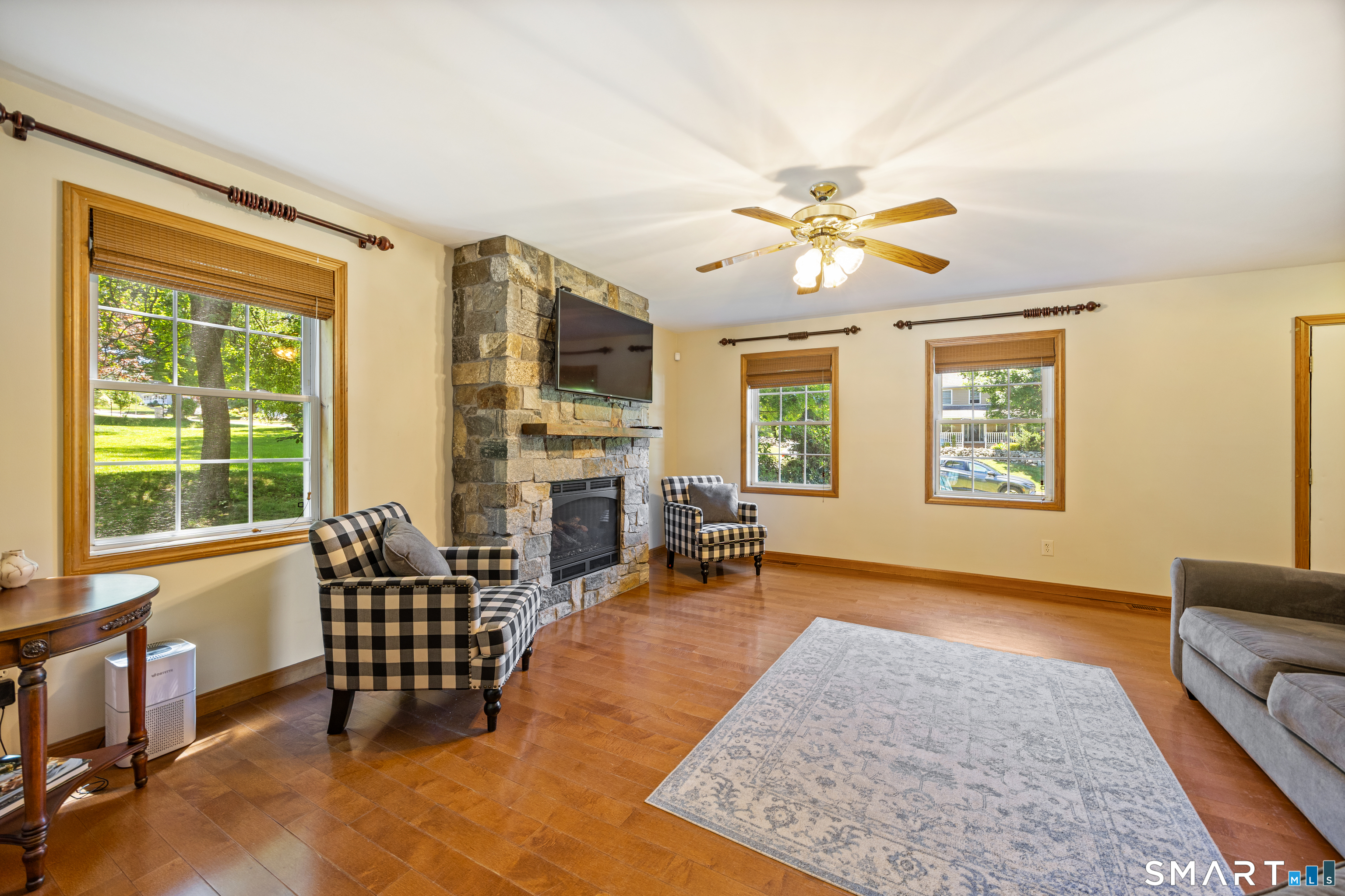 11 Coachlight Circle Prospect CT 06712