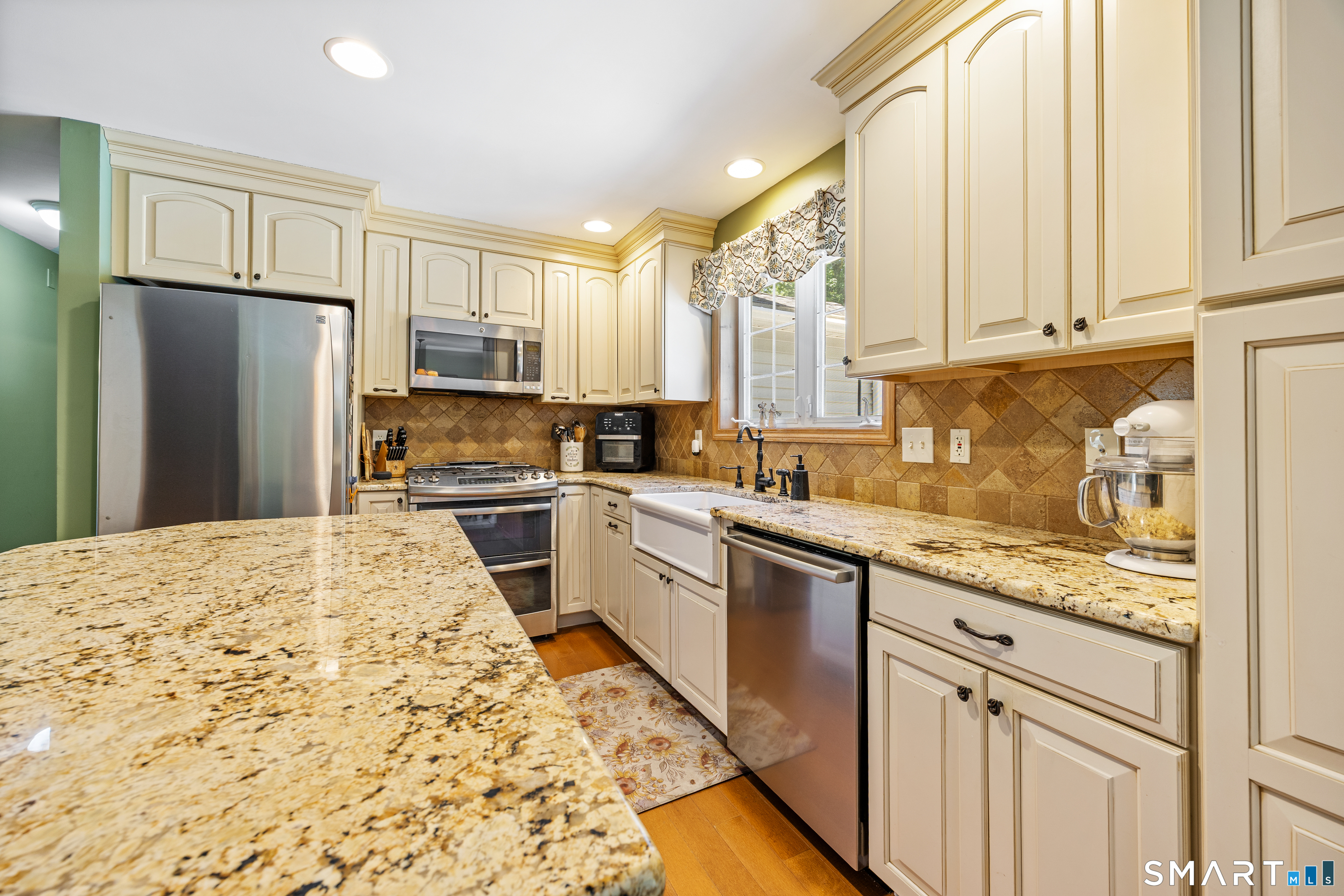 11 Coachlight Circle Prospect CT 06712