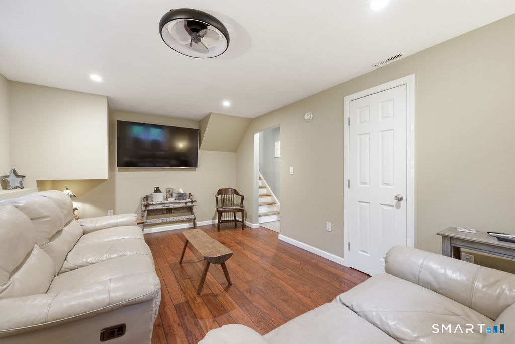 45 Annette Place Middletown CT 06457