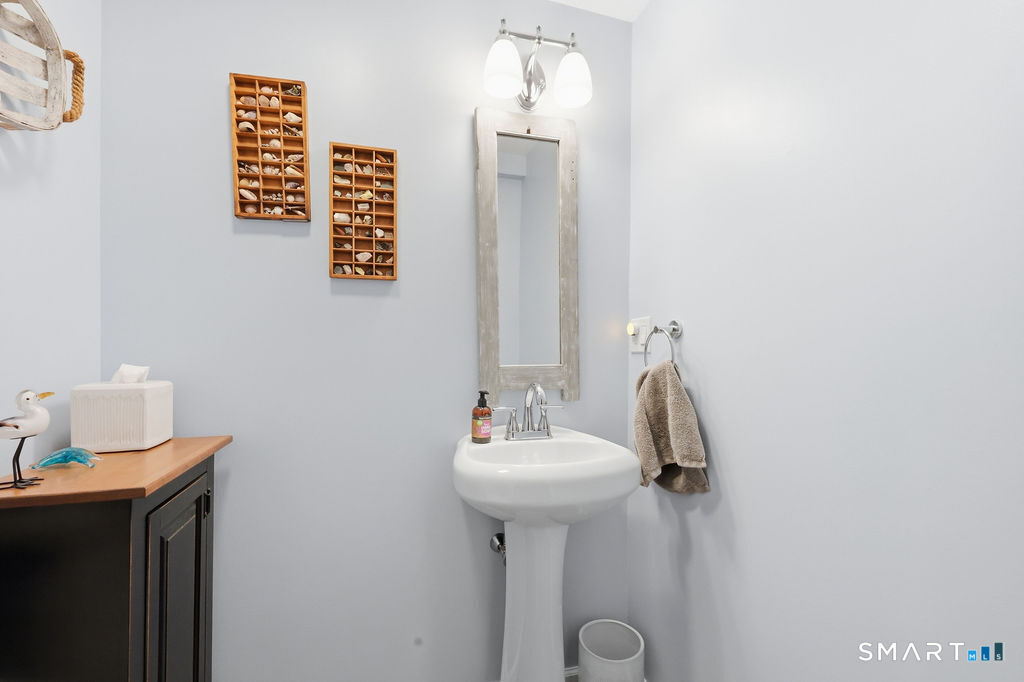 45 Annette Place Middletown CT 06457