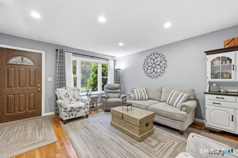 45 Annette Place Middletown CT 06457