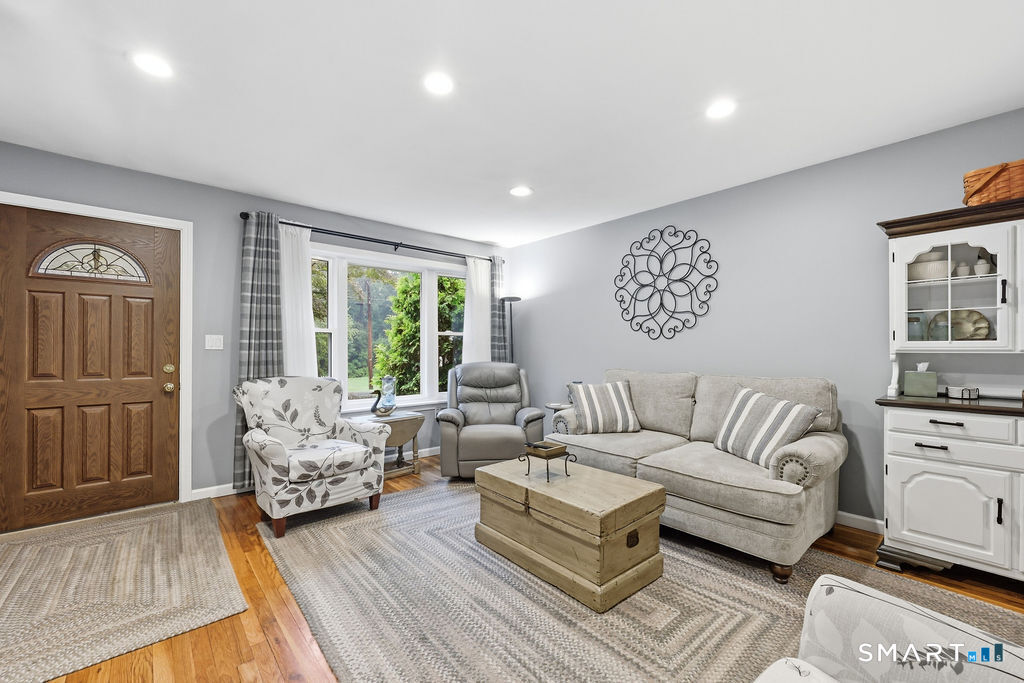 45 Annette Place Middletown CT 06457