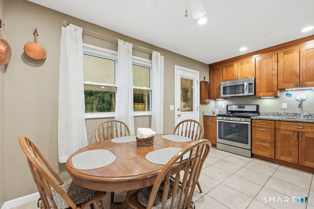 45 Annette Place Middletown CT 06457
