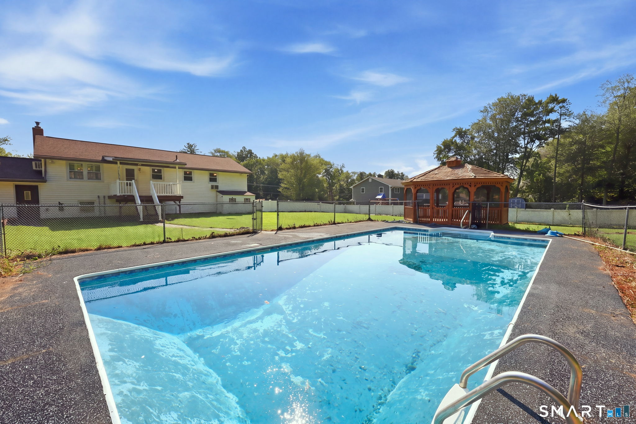 22 Geraldine Drive Ellington CT 06029
