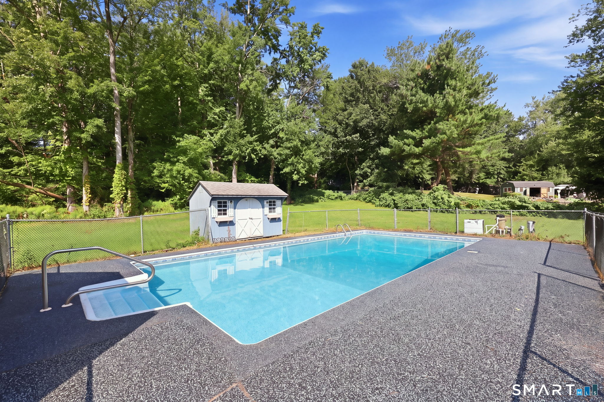 22 Geraldine Drive Ellington CT 06029
