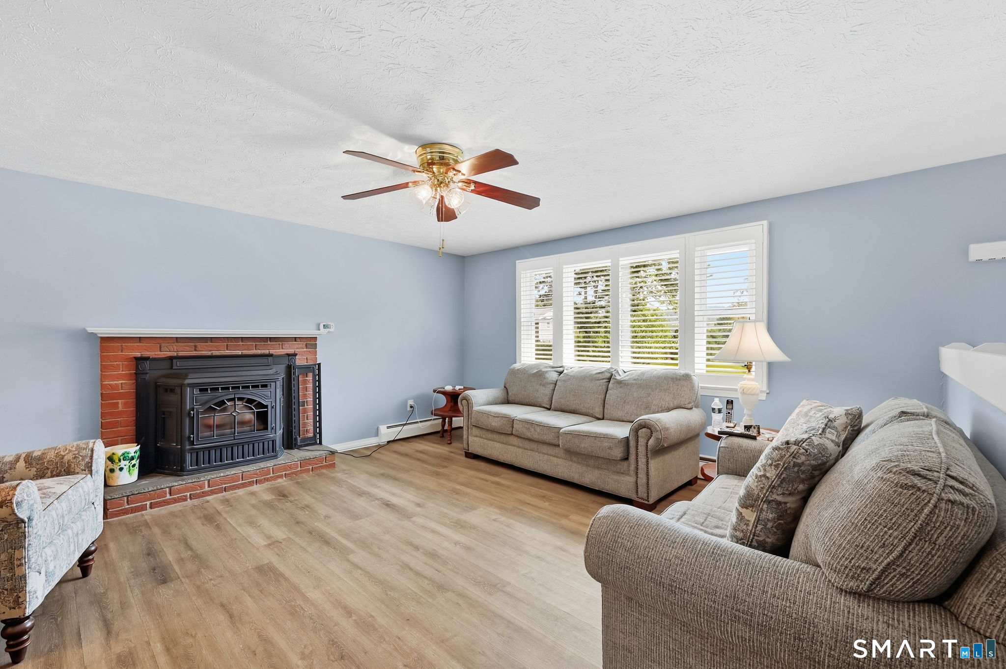 22 Geraldine Drive Ellington CT 06029