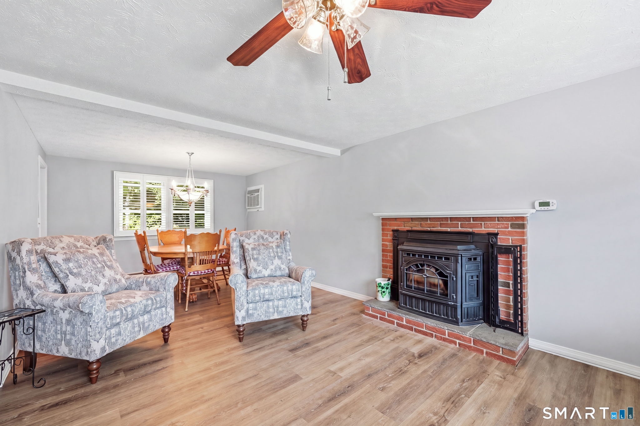 22 Geraldine Drive Ellington CT 06029