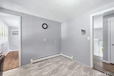 22 Geraldine Drive Ellington CT 06029