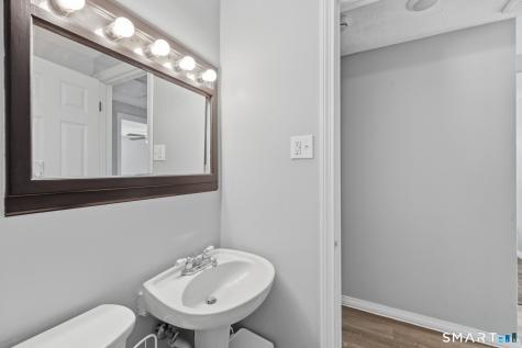 22 Geraldine Drive Ellington CT 06029