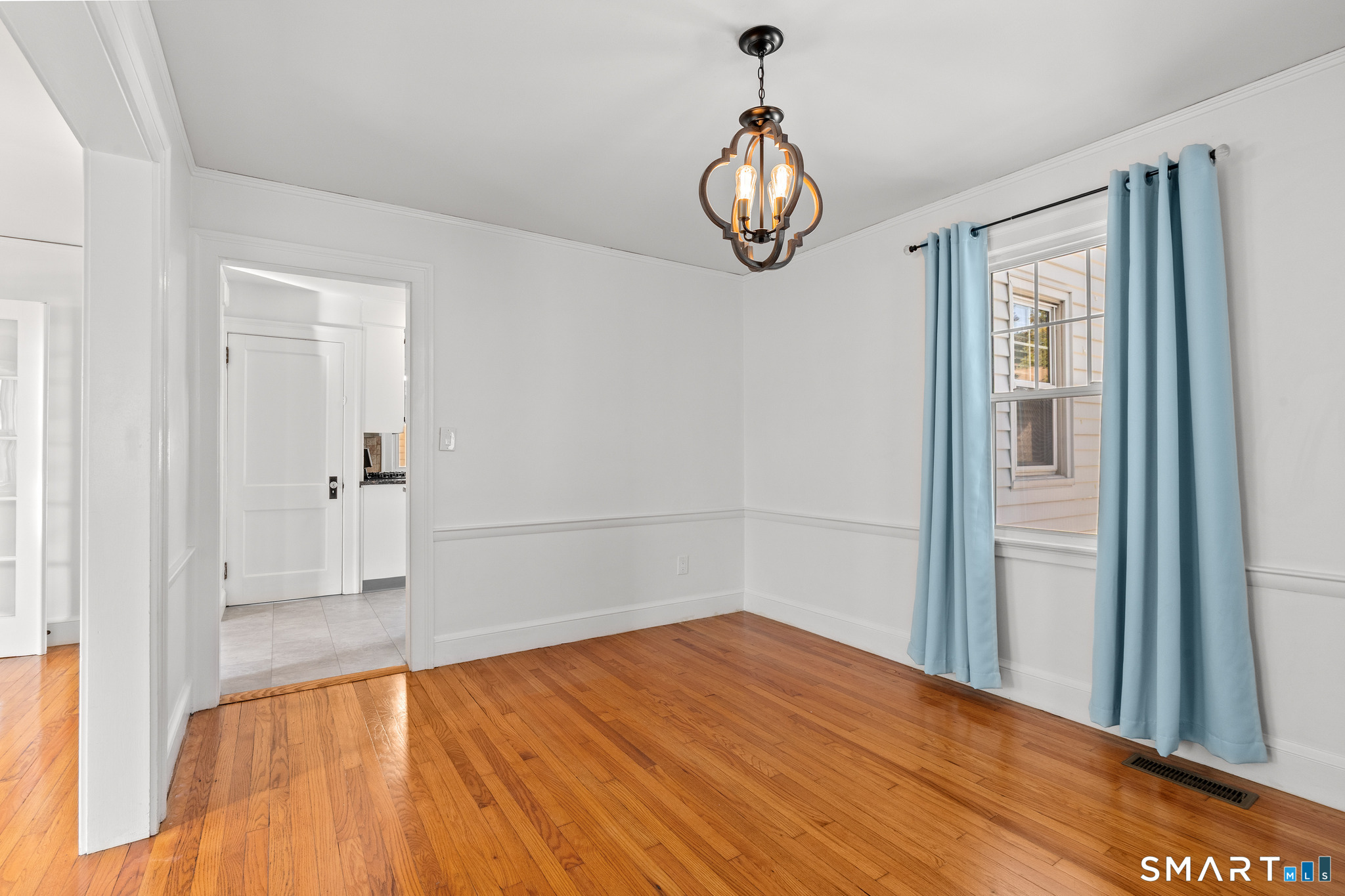 64 Woodmere Road West Hartford CT 06119