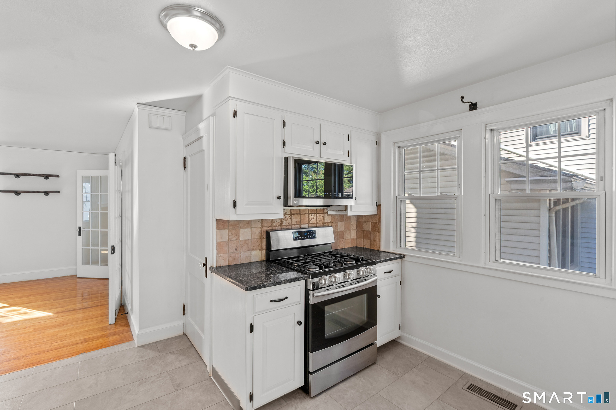 64 Woodmere Road West Hartford CT 06119