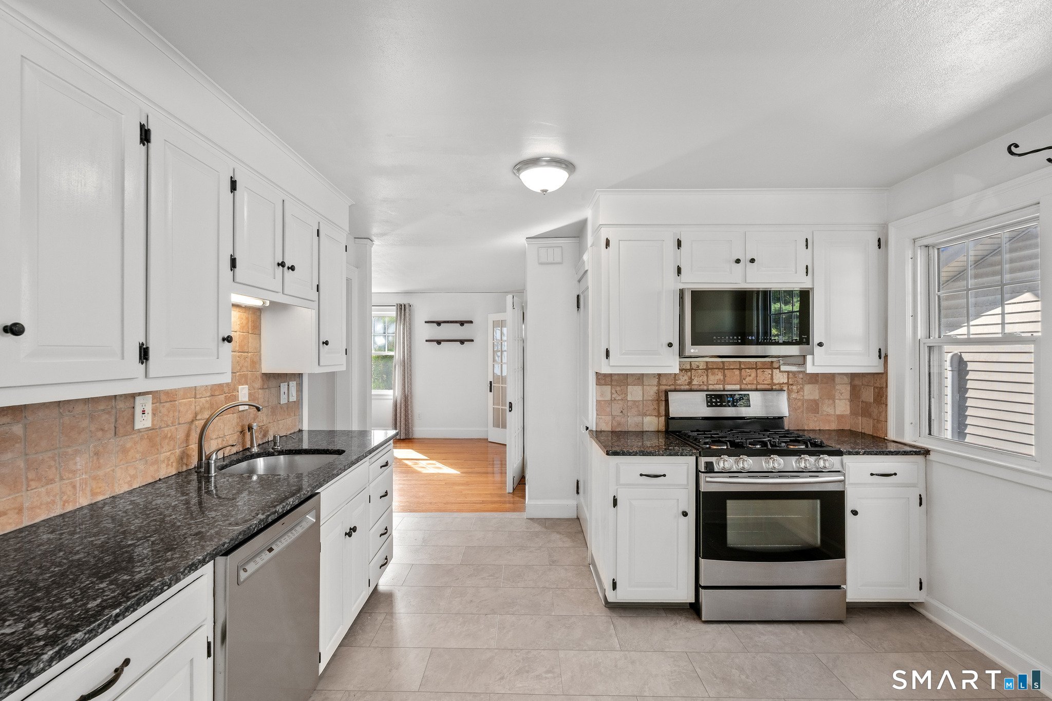64 Woodmere Road West Hartford CT 06119