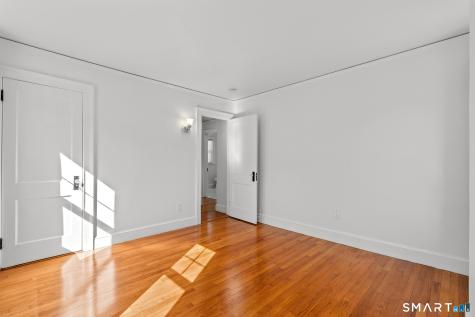 64 Woodmere Road West Hartford CT 06119