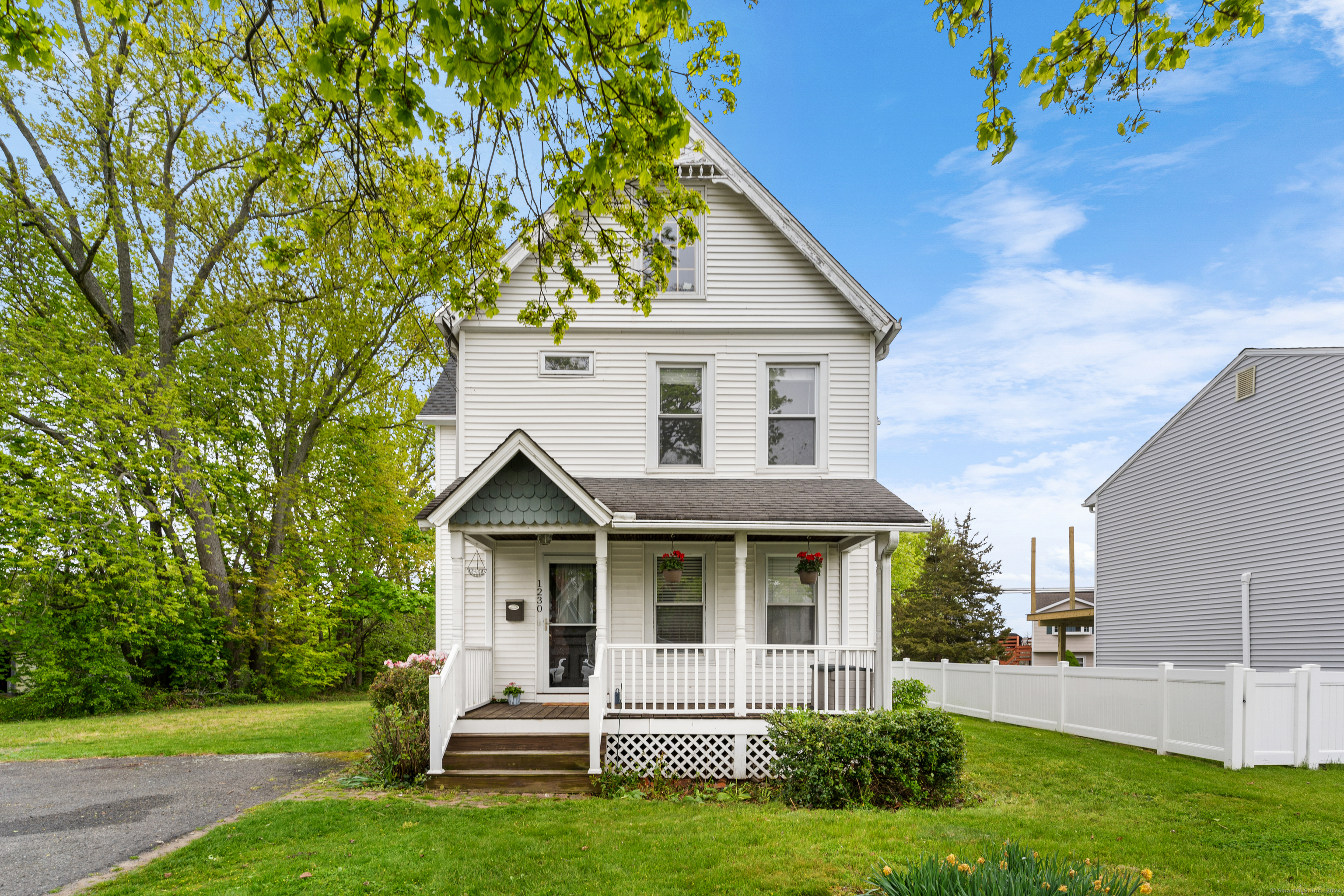 1230 Main Street Stratford CT 06615